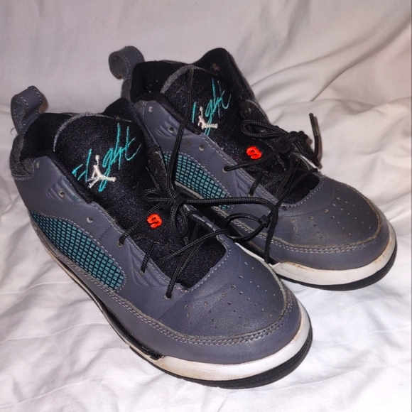 Jordan Other - Boys Jordan Flight gray leather hi-top sneakers Sz 11C
